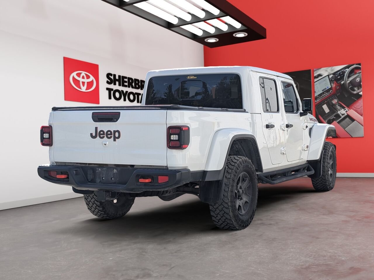 Jeep Gladiator MOJAVE 4X4 / SIÈGES CHAUFFANTS/VOLANT CHAUFFANT/MARCHEPIEDS/AC BIZONE/CAMÉRA DE RECUL/BLUETOOTH 2021 Blanc Sherbrooke - photo #3