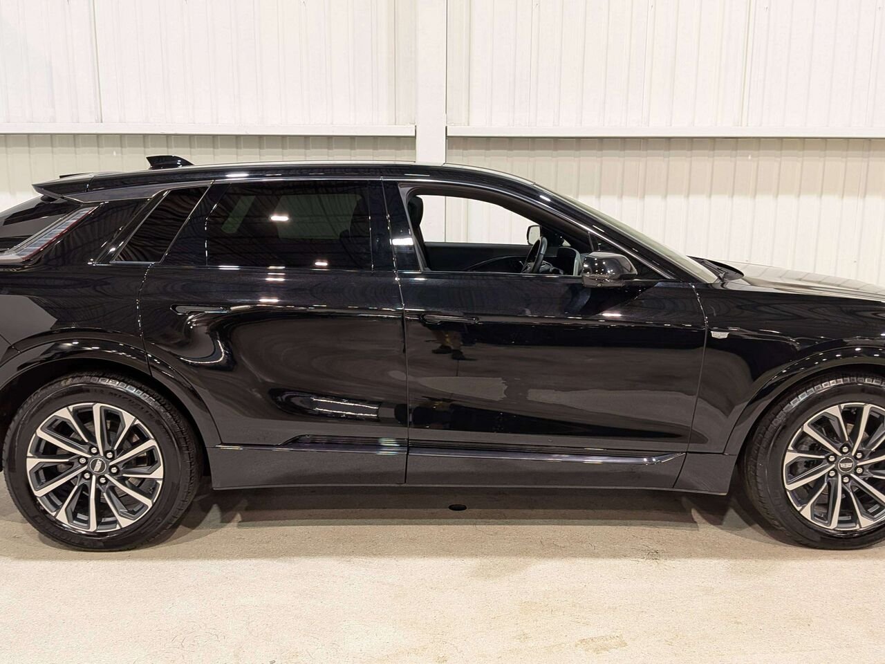 2024 Cadillac LYRIQ 4dr Sport w/1SF Black Val-David - photo #7
