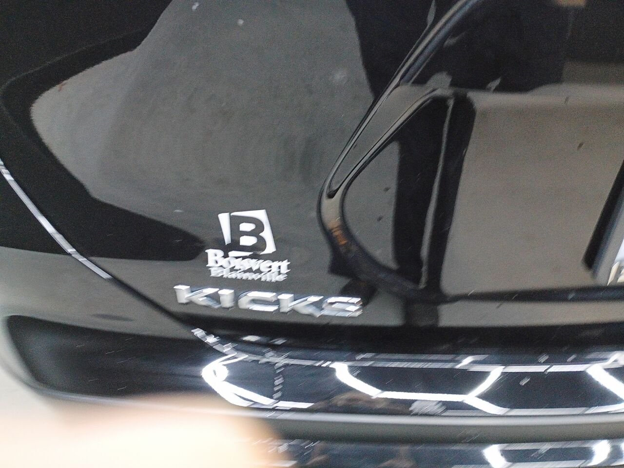 2021 Nissan Kicks Black Blainville - photo #9
