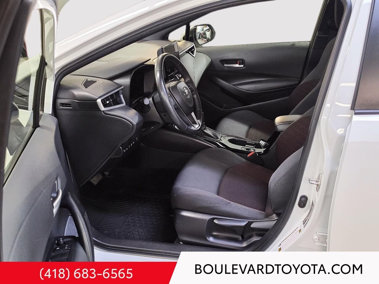 Toyota Corolla Hybride 100561A-114 | SE, AWD 2023 Blanc Québec - photo #9