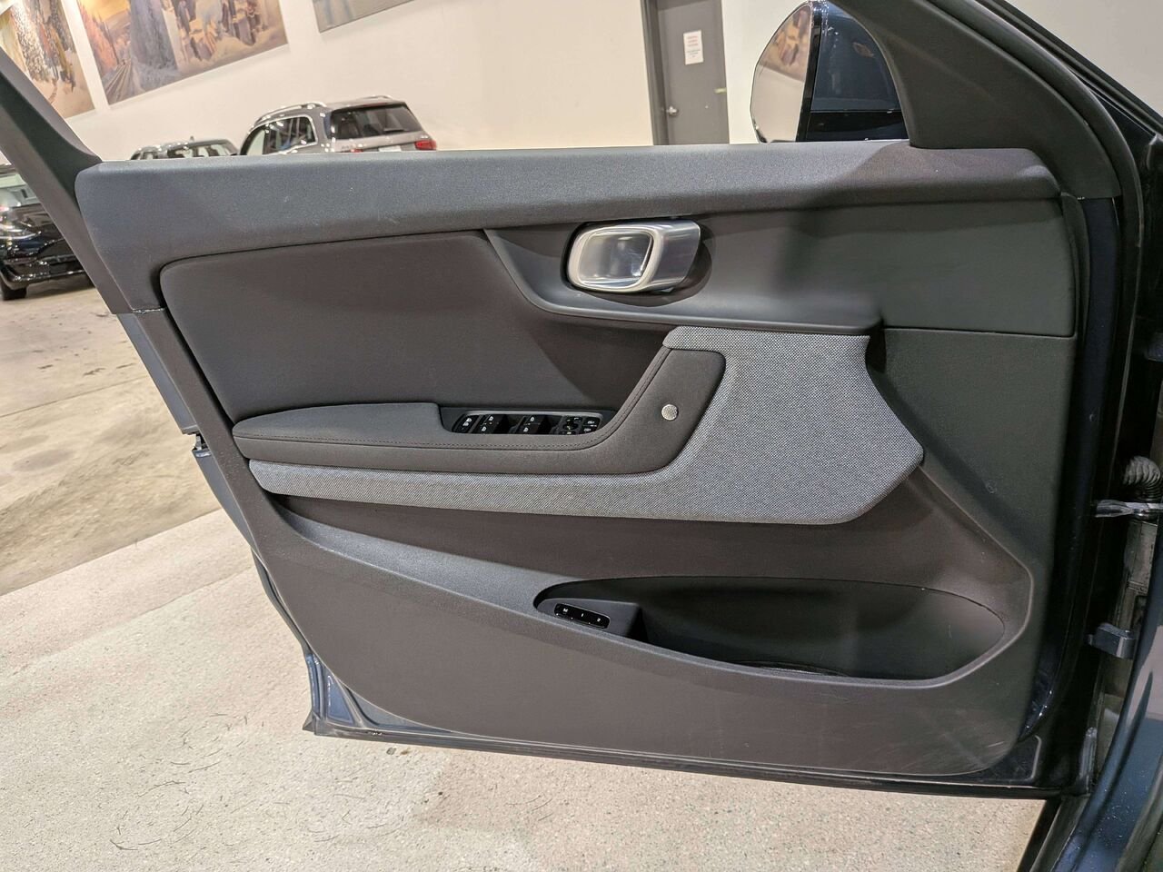2022 Polestar 2 Long Range Dual Motor Grey Val-David - photo #33