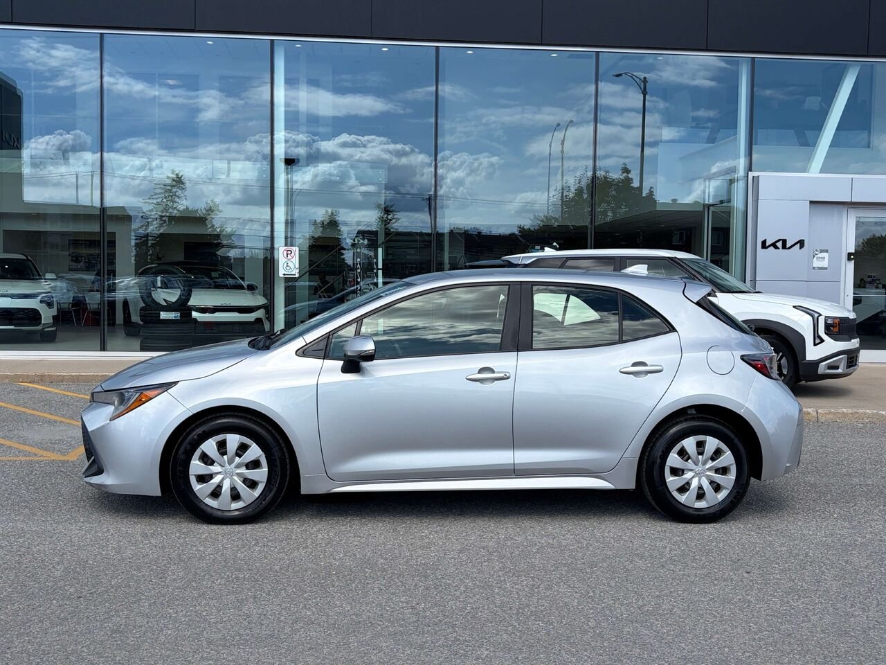 2020 Toyota Corolla Silver Gatineau - photo #2
