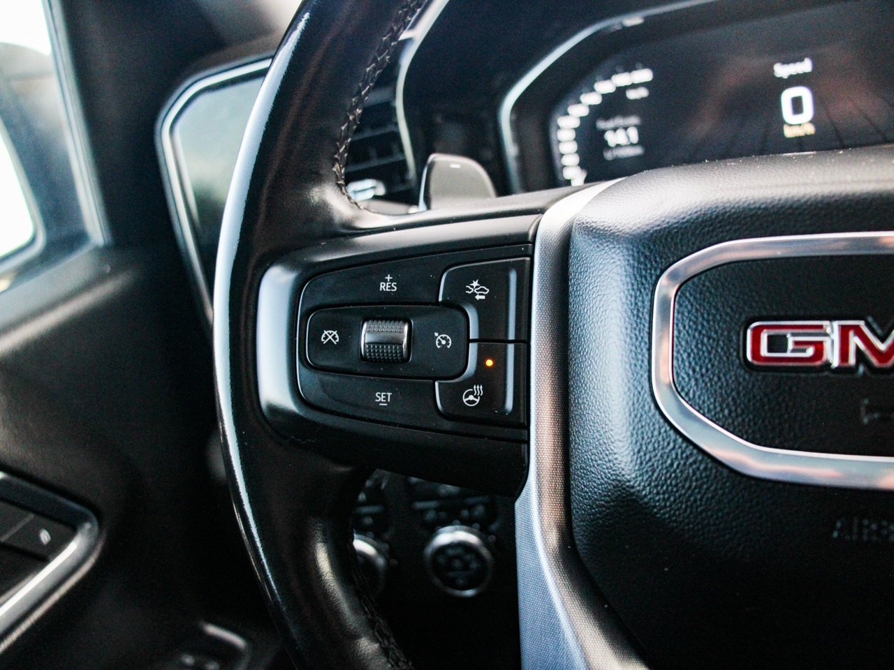 2024 GMC Sierra 1500 4WD Crew Cab 147 Elevation Grey Sherwood Park - photo #19