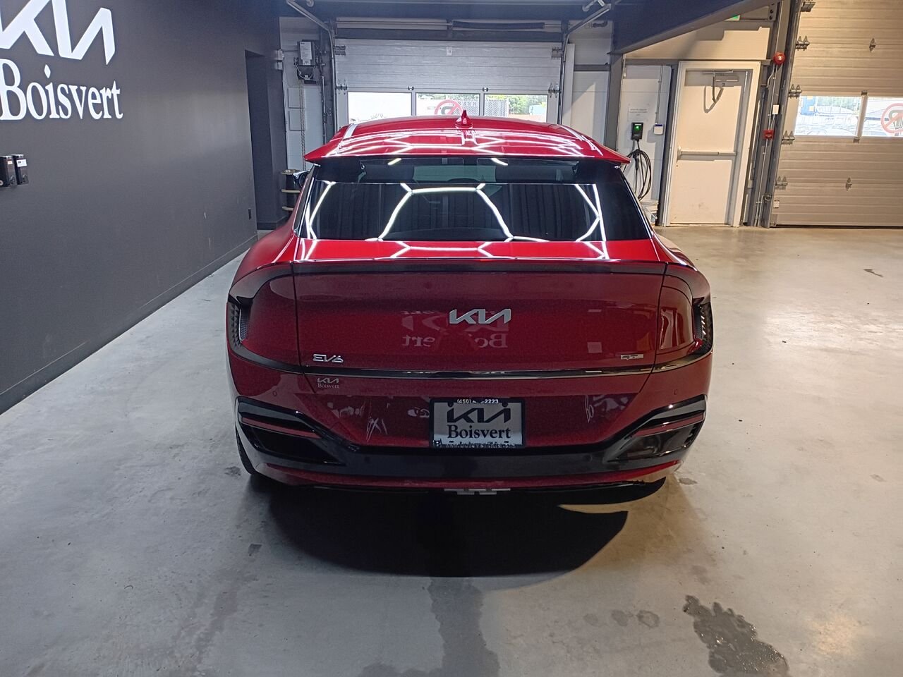 2024 Kia EV6 Red Blainville - photo #9