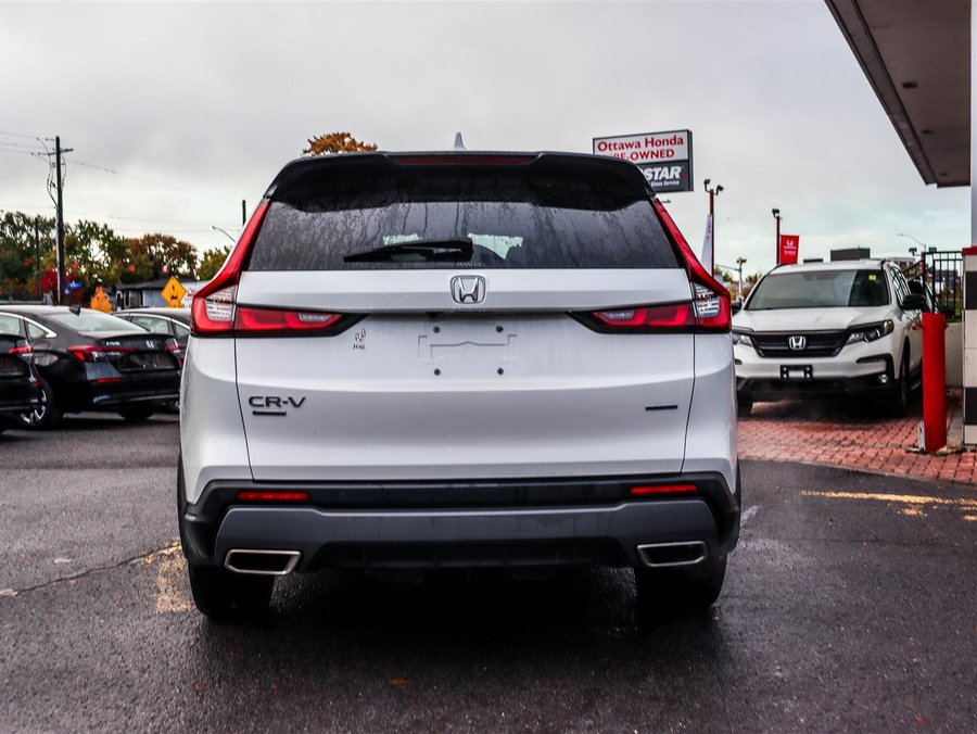 Honda CR-V hybride Touring 2023 White