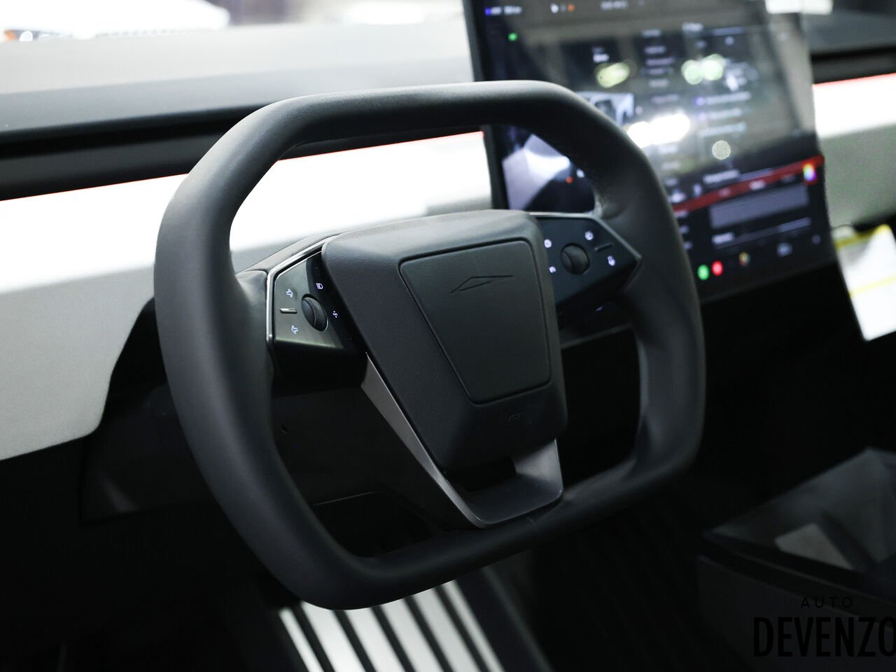 2024 Tesla Cybertruck Silver Saint-Eustache - photo #14