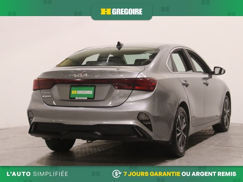 2022 Kia Forte Silver Blainville - photo #8