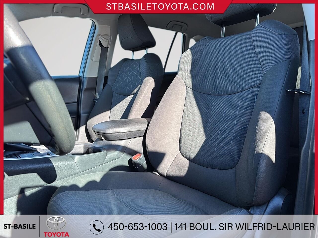 2024 TOYOTA RAV4 Grey Saint-Basile-le-Grand - photo #11