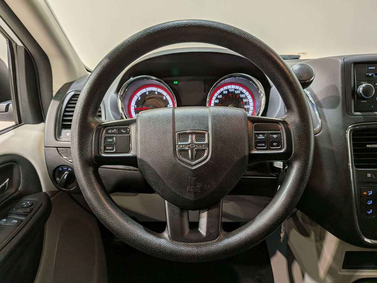 Dodge Grand Caravan 2019 Blanc Val-David - photo #15