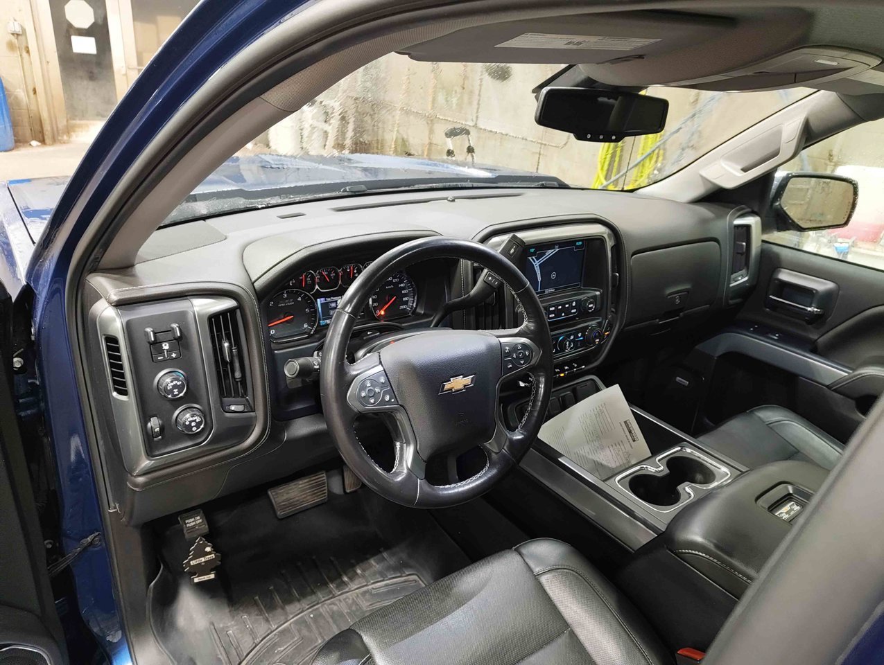 2018 Chevrolet Silverado 1500 4WD Crew Cab 143.5 LTZ w/2LZ Blue Sherwood Park - photo #6