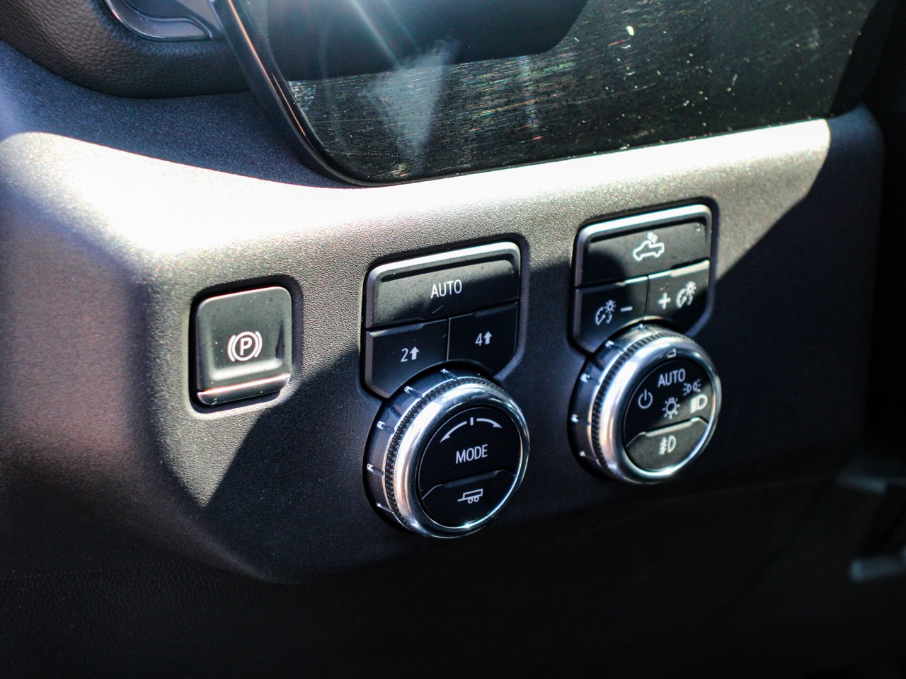 2024 GMC Sierra 1500 4WD Crew Cab 147 Elevation Black Sherwood Park - photo #16