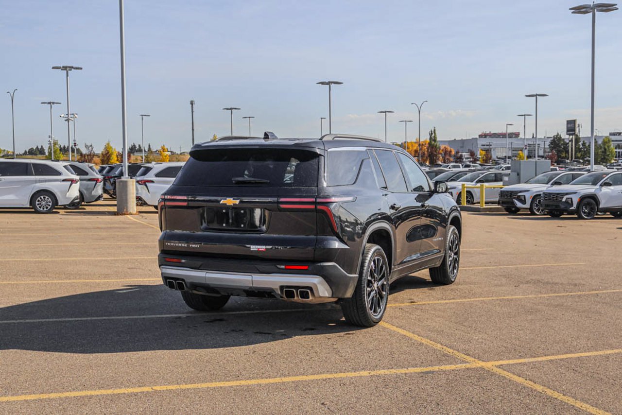 2025 Chevrolet Traverse AWD 4dr LT Black Sherwood Park - photo #8