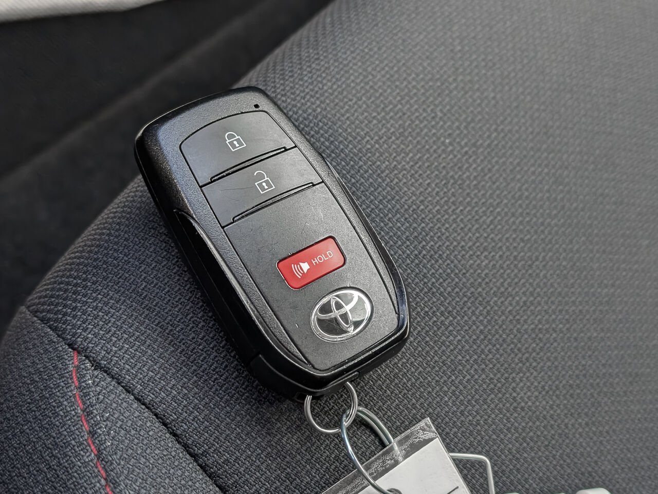 Toyota Prius Prime SE/SIÈGES CHAUFFANTS/BLUETOOTH/AC/RÉGULATEUR DE VITESSE/CAMÉRA DE RECUL 2024 Argent Incisif Sherbrooke - photo #20