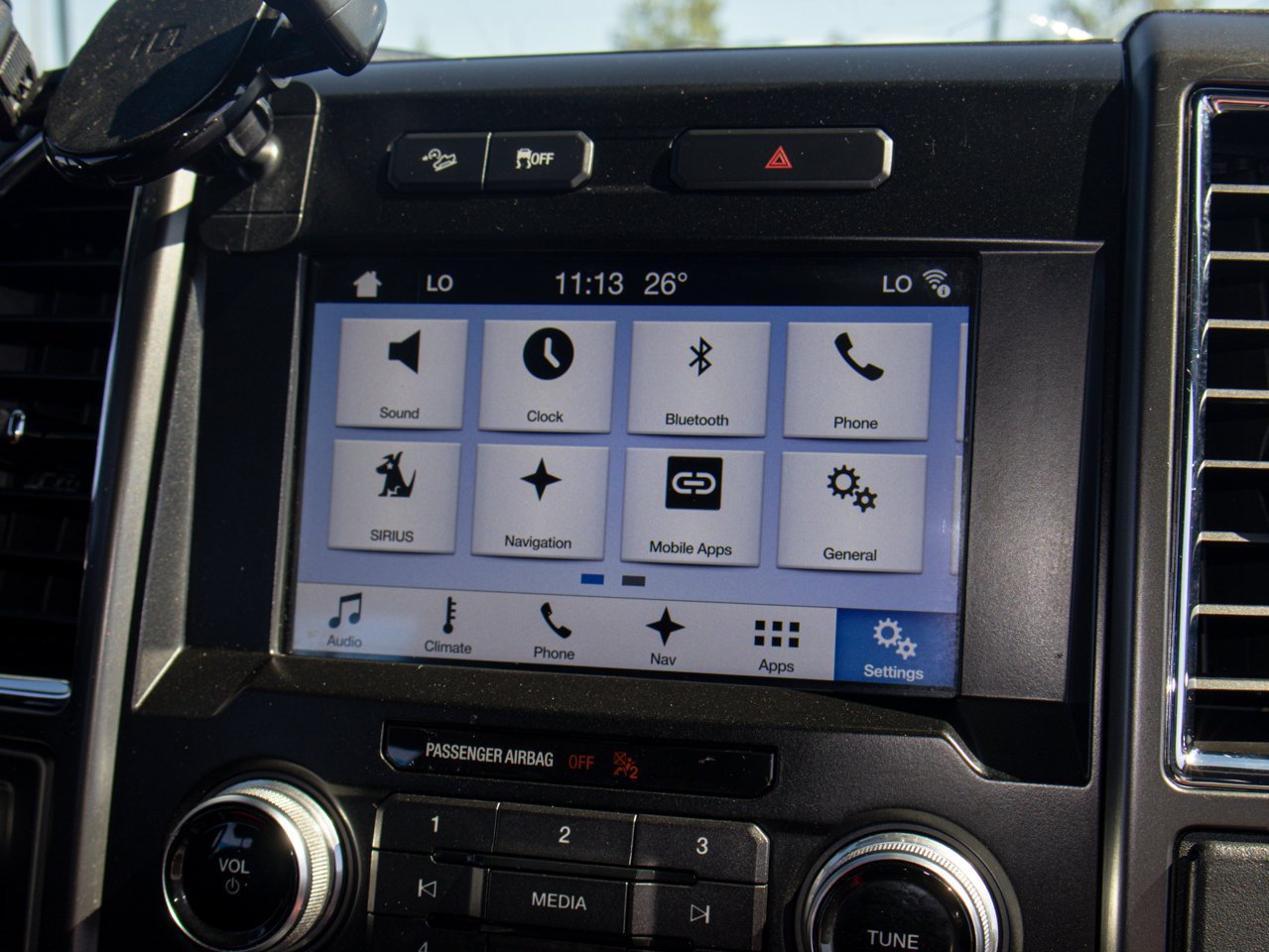 2016 Ford F-150 4WD SuperCrew 145 Lariat Black Sherwood Park - photo #27