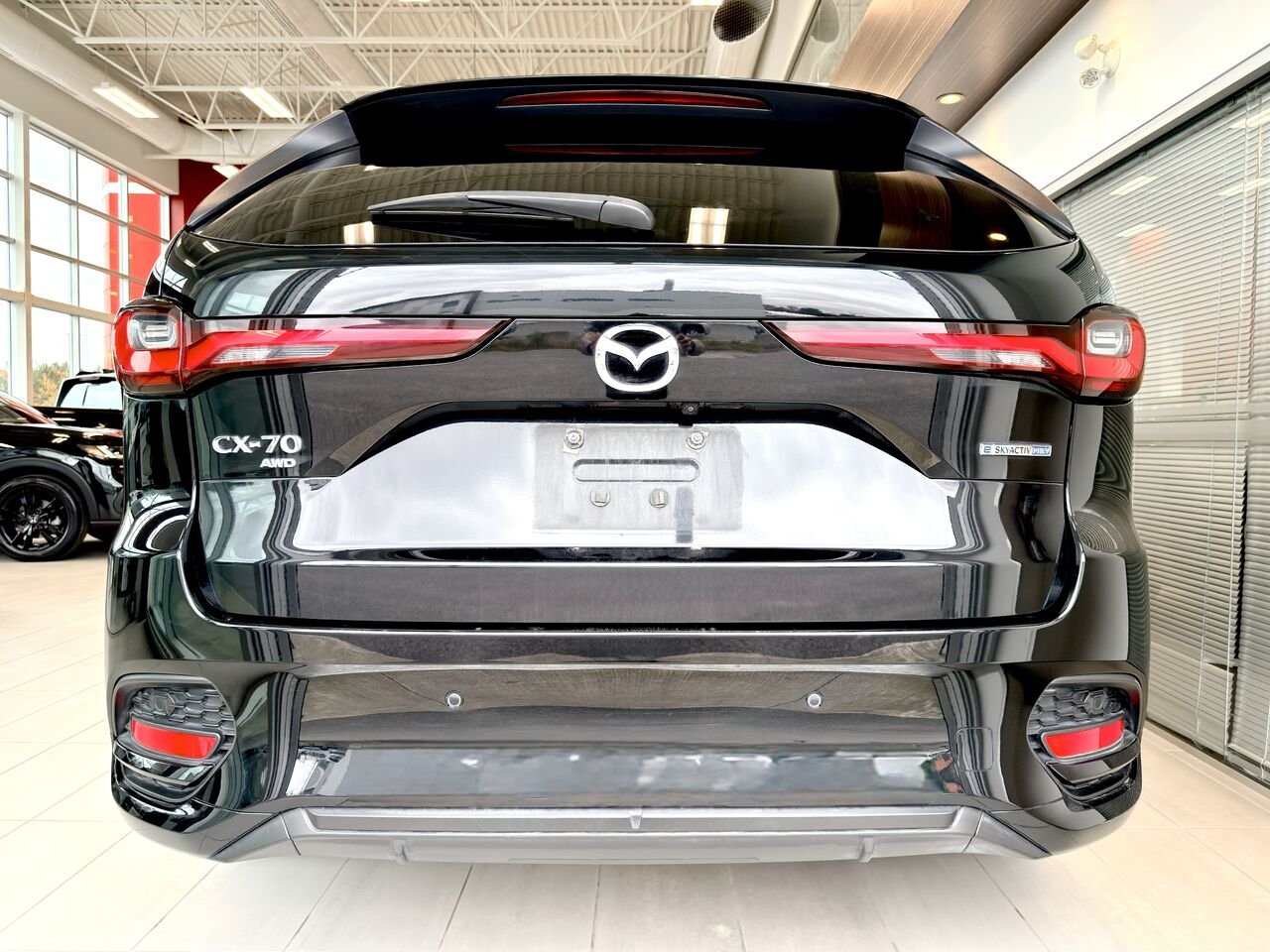 Mazda CX-70 hybride rechargeable 2025 Noir Notre-Dame-des-Prairies - photo #9
