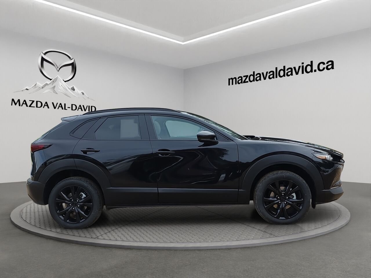 Mazda CX-30 Gs, awd, sièges, volant et rétroviseurs chauffants 2026 Noir de jais mica Val-David - photo #3