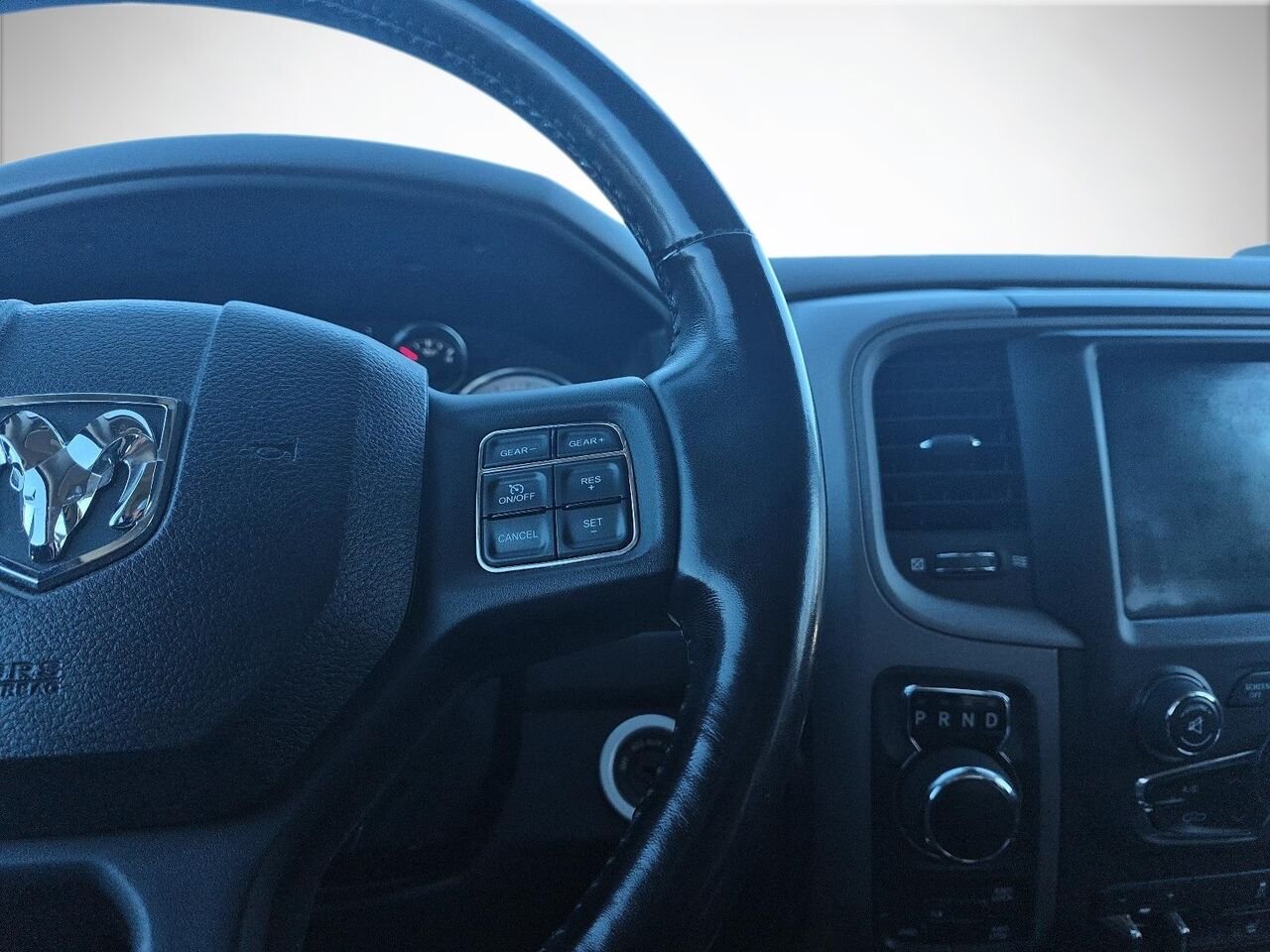 2020 Ram 1500 Classic Black Saint-Jérôme - photo #12