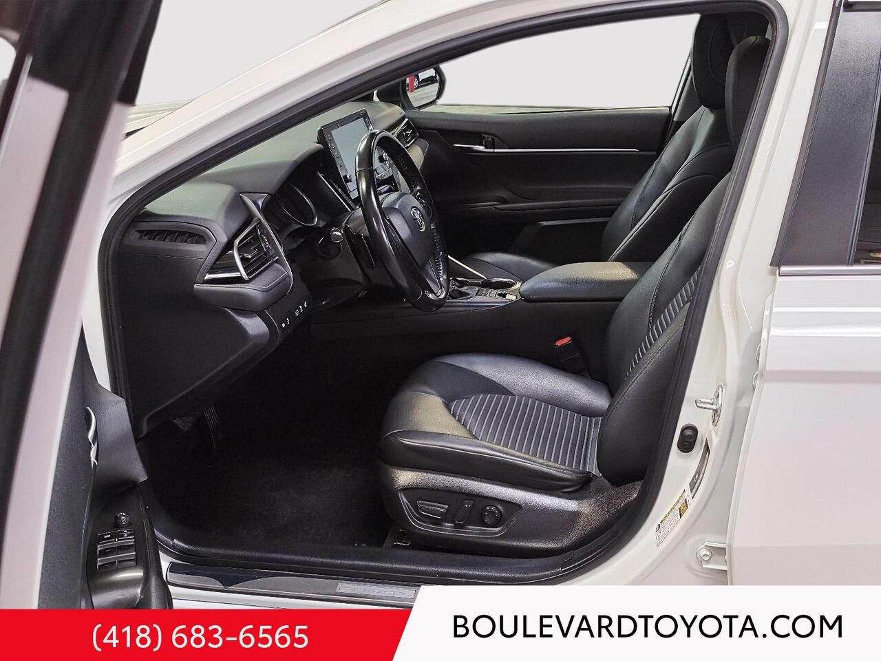 Toyota Camry 100493A-71 | SE AMÉLIORÉ, HYBRIDE 2023 Blanc Québec - photo #8