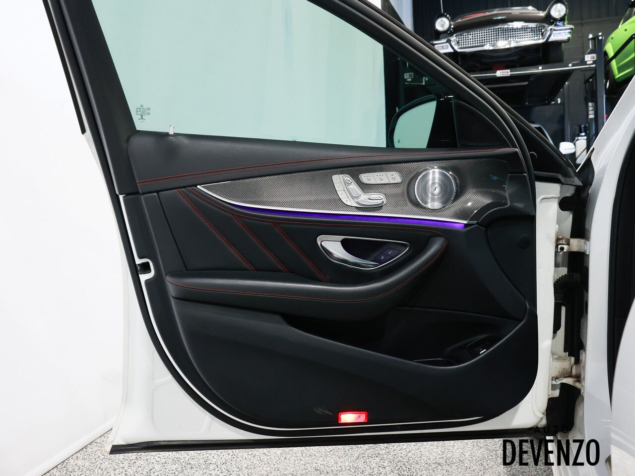 2019 Mercedes-Benz E-Class White Saint-Eustache - photo #11