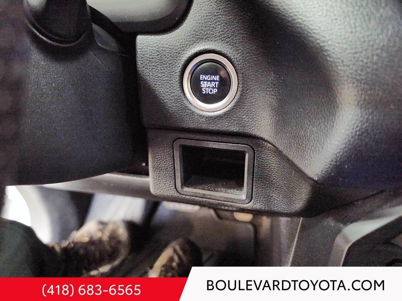 2023 Toyota Tundra 531789-32 | SR DOUBLE CAB, 4x4 White Québec - photo #14