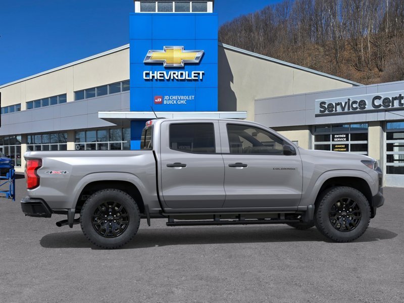 CHEVROLET Colorado WT cabine multiplace 4RM 2026 GRIS STERLING METALLISE Montmagny - photo #4
