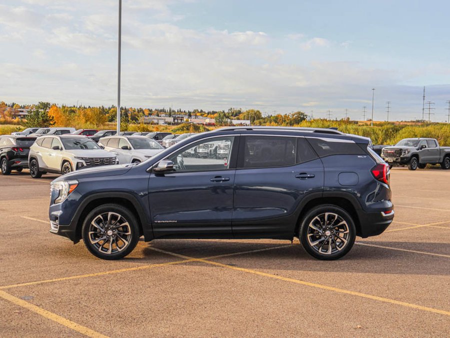 2022 GMC Terrain SLT Pro Grade 1.5T AWD | Sunroof | Navigation Blue