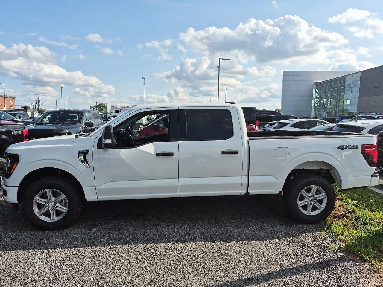 2026 Ford F-150 Oxford White Saint-Jérôme - photo #2