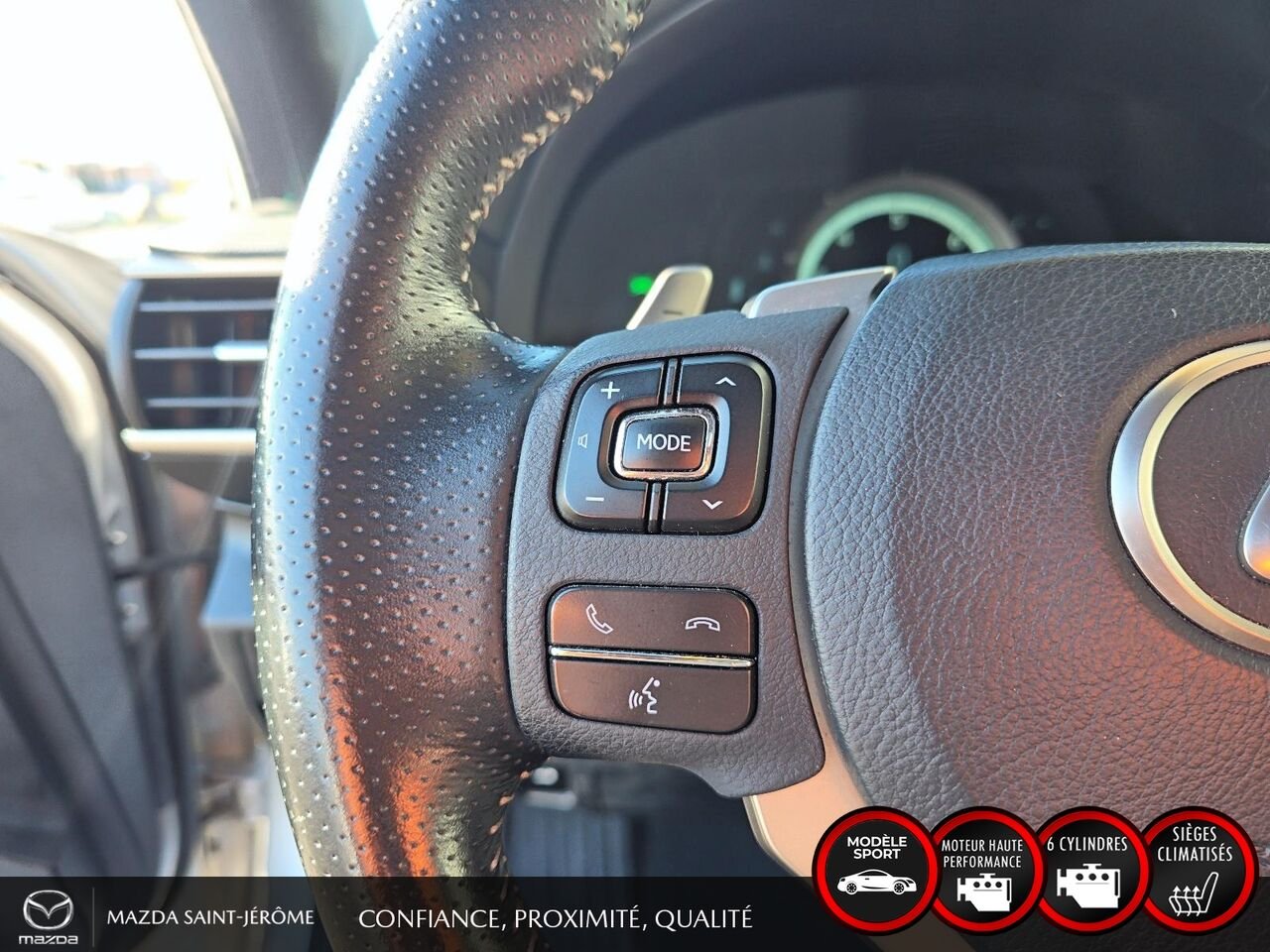 Lexus IS 300 F SPORT | 1 PROPRIÉTAIRE | AWD | V6 | TOIT OUVRANT | CUIR 2019 Gris Saint-Jérôme - photo #13