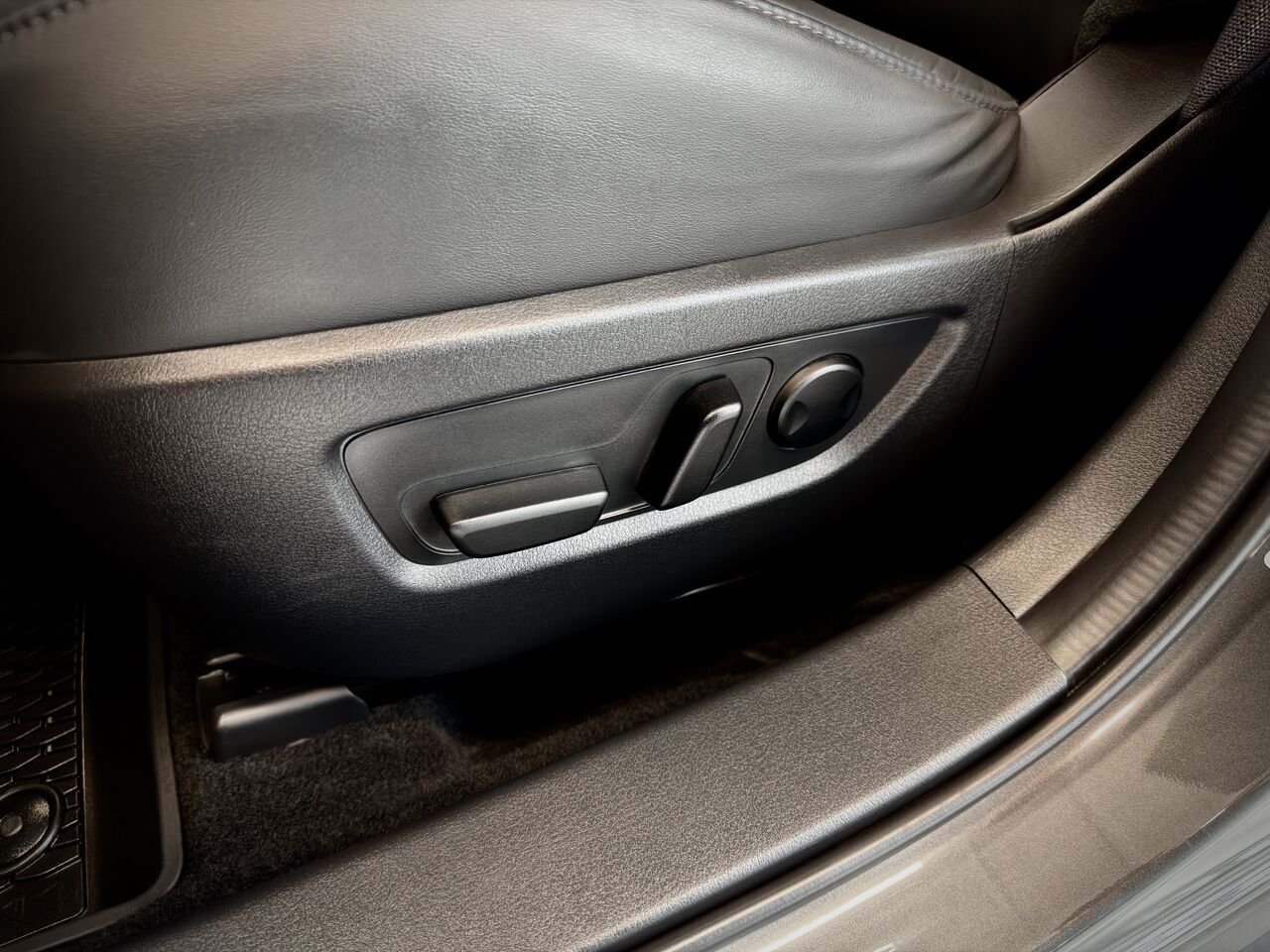 2024 Mazda CX-30 Grey Notre-Dame-des-Prairies - photo #33