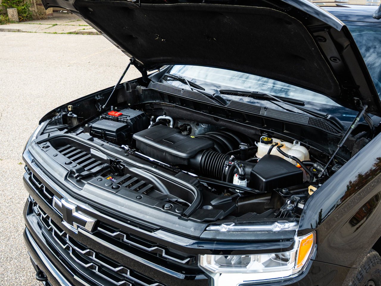 2023 Chevrolet Silverado 1500 4WD Crew Cab 147 RST Black Sherwood Park - photo #6