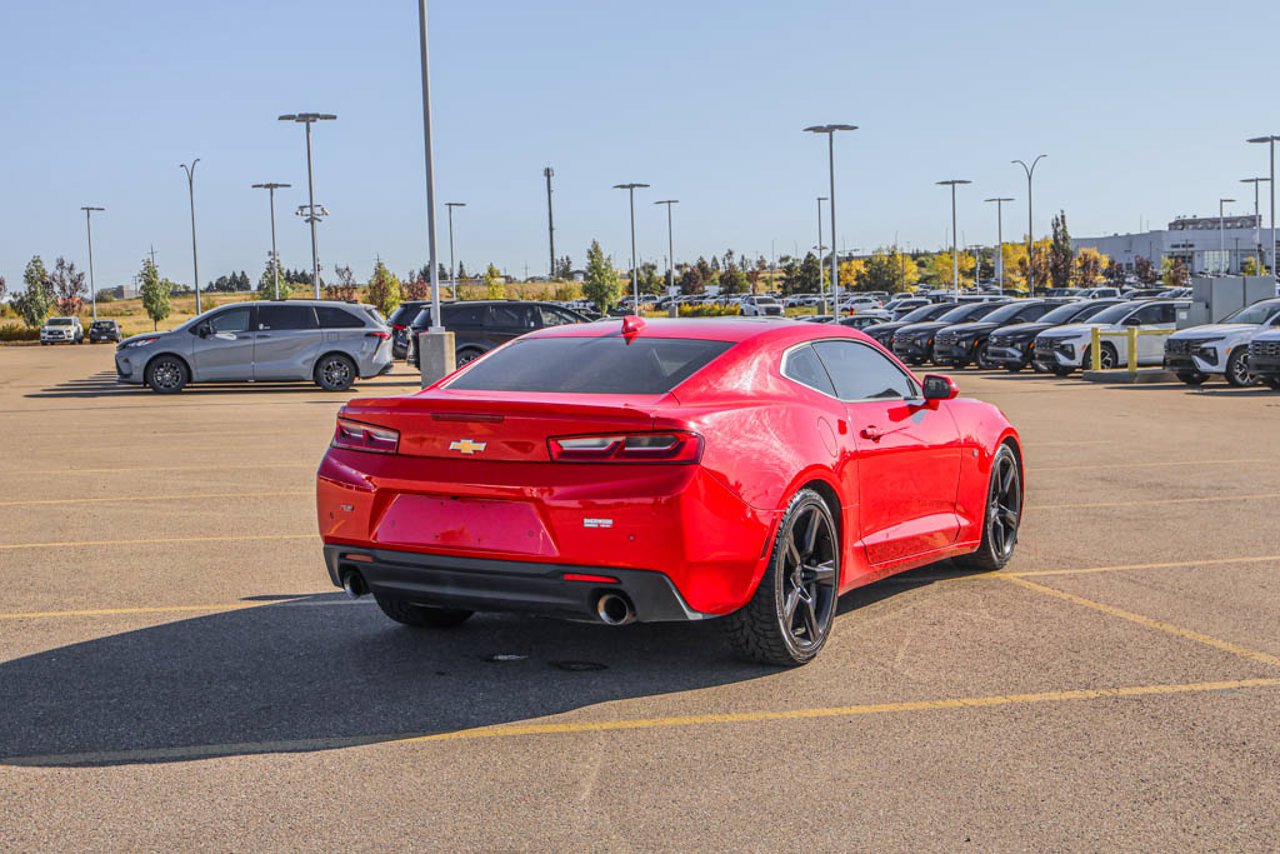 2018 Chevrolet Camaro 2dr Cpe 2LT Red Sherwood Park - photo #8