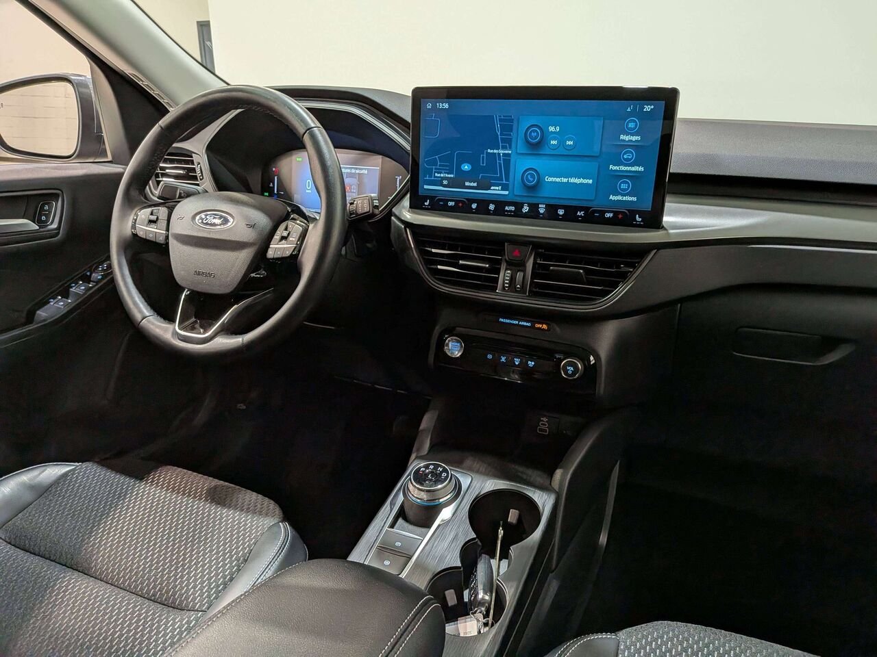 2025 Ford Escape PHEV FWD Grey Val-David - photo #18
