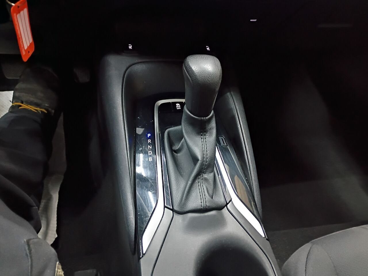 Toyota Corolla 2023 Argent Blainville - photo #26