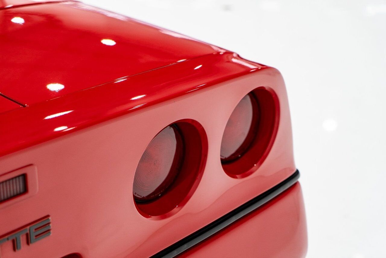 Chevrolet Corvette *PRIX EN USD* Callaway Turbo #123/400 built 1988 Rouge Montréal - photo #39