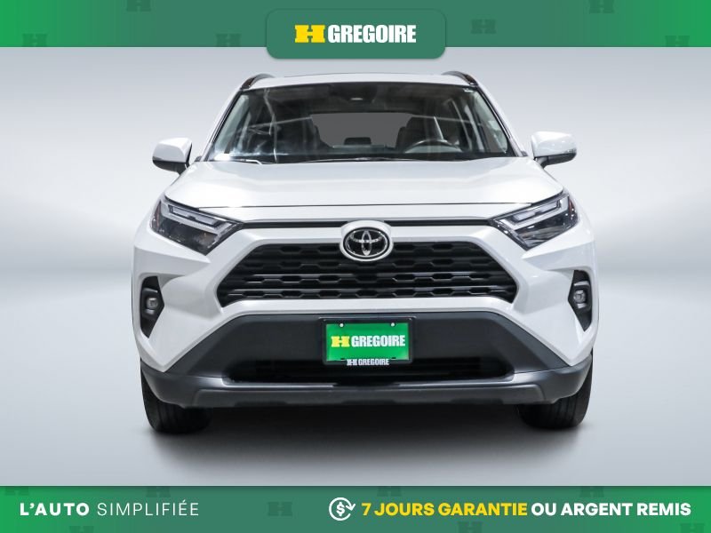 2023 Toyota Rav 4 XLE AWD AUTO A/C CUIR TOIT NAV GR ELECT MAGS CAM R White