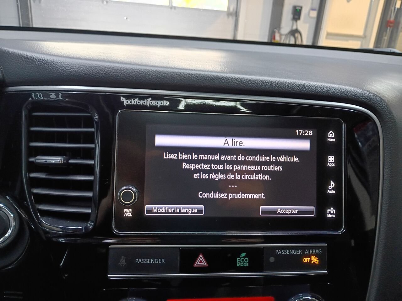 2019 Mitsubishi Outlander Red Blainville - photo #31