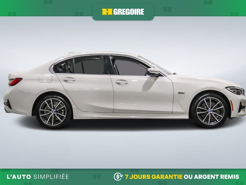 BMW 330 729903 | 330e HYB PLUT IN AUTO A/C CUIR TOIT NAV GR ELECT M 2022 Blanc Laval - photo #10