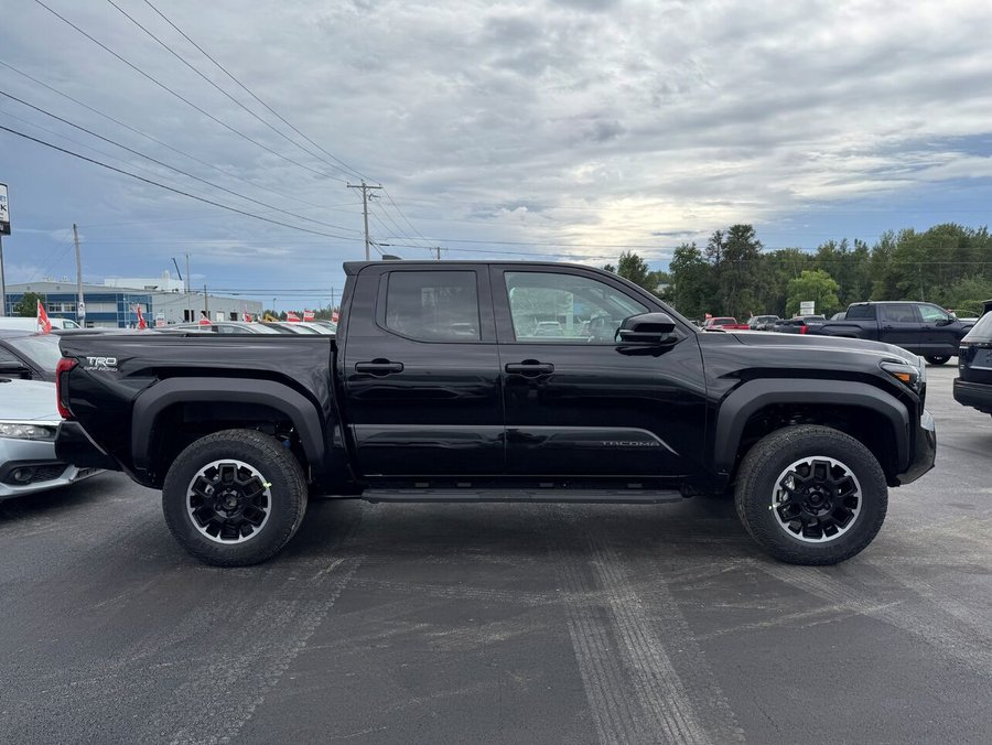 Toyota Tacoma Double Cab 4x4 BA emp. court 2026 2026 Noir