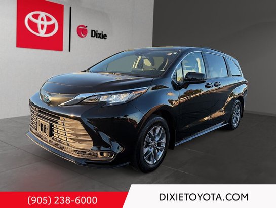 2023 Toyota Sienna HYBRID LE AWD Black