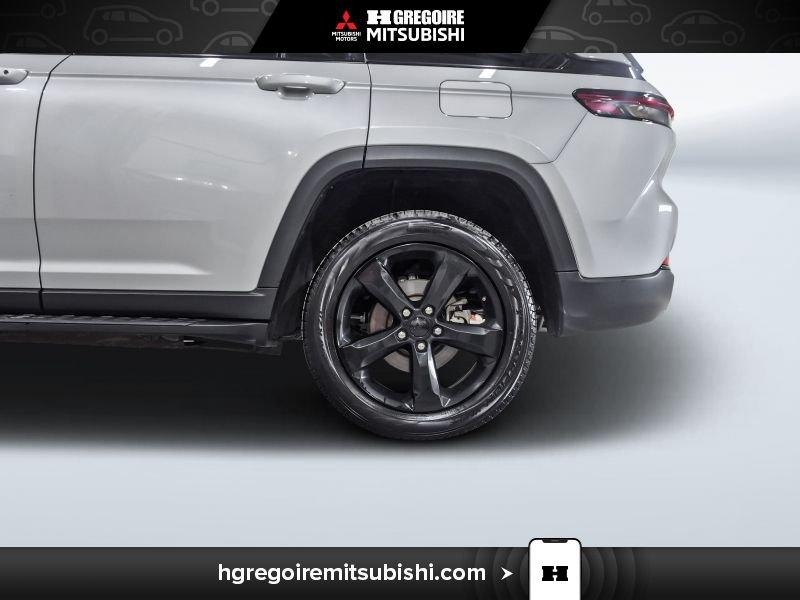 2024 Jeep Grand Cherokee Silver Blainville - photo #11