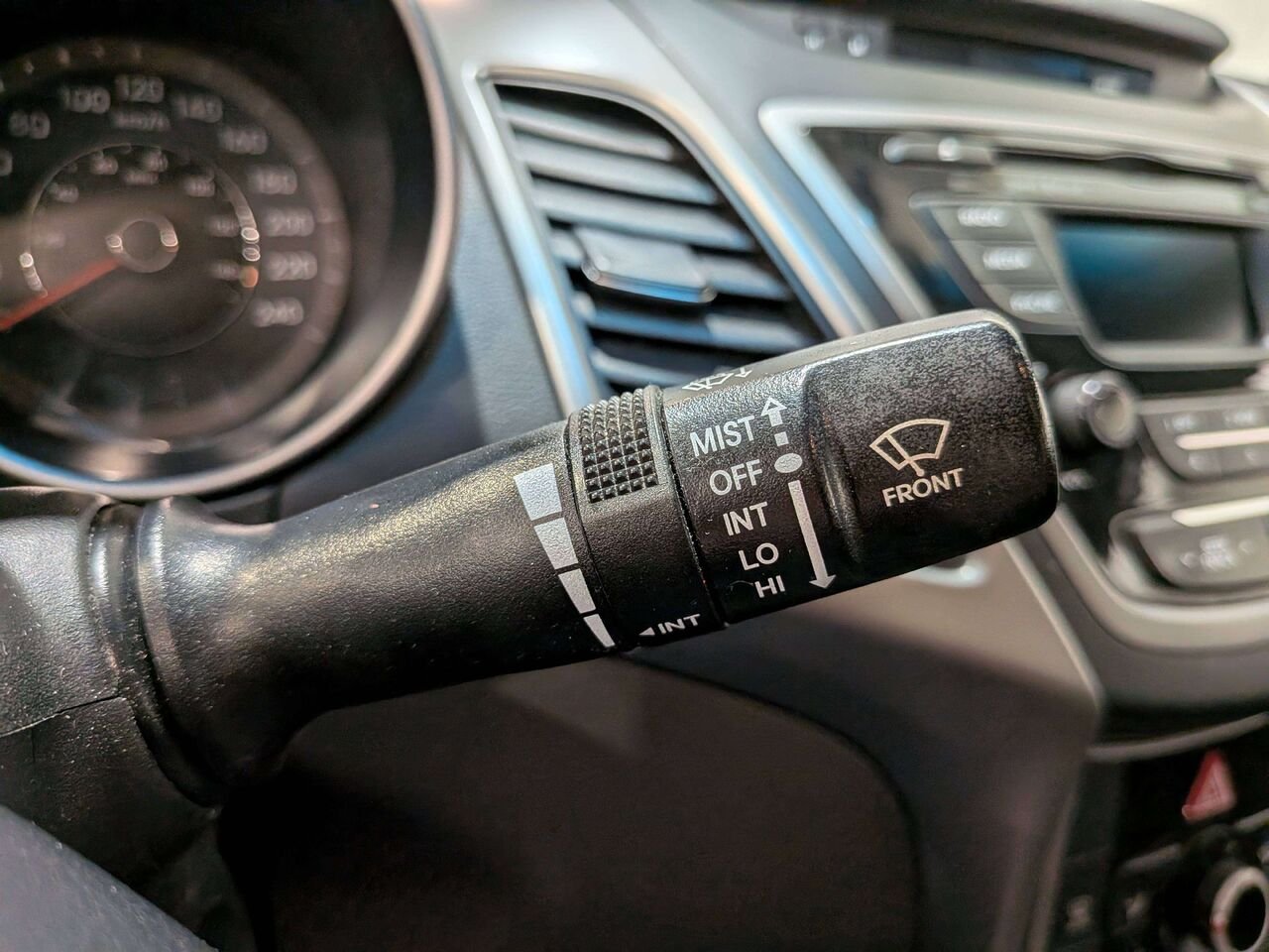 Hyundai Elantra 2015 Argent Val-David - photo #22