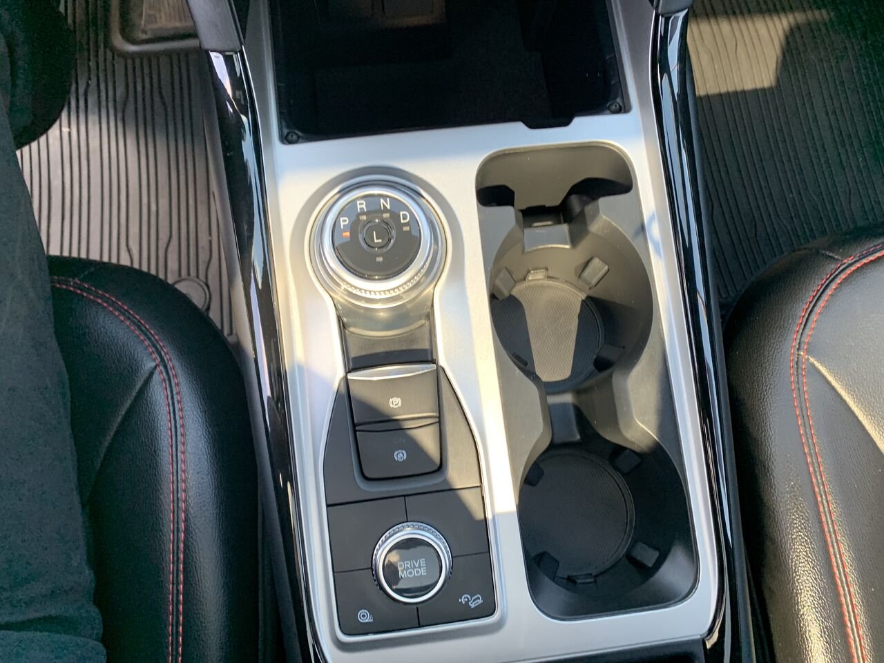 Ford Explorer ST LINE AWD EXPLORER ST LINE AWD 2023 Blanc Châteauguay - photo #38