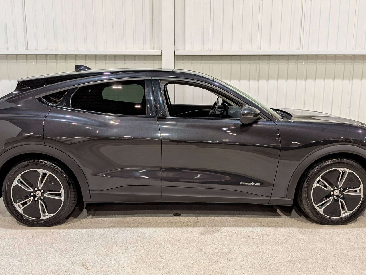 2022 Ford Mustang Mach-E Select AWD Black Val-David - photo #6