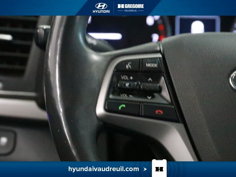 Hyundai Elantra 2018 Argent Laval - photo #20
