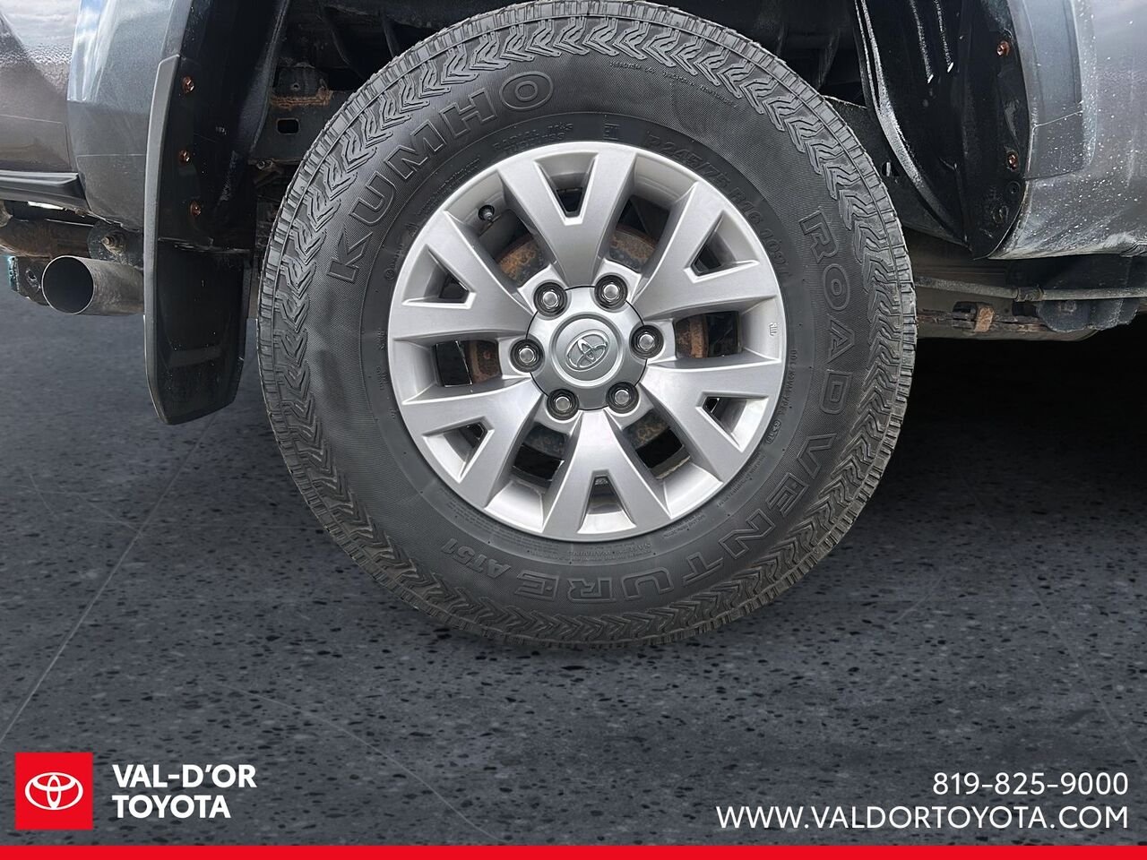 Toyota Tacoma SR5 Double Cab V6 4RM BA 2017 Gris magnétique métallisé Val-d'Or - photo #5