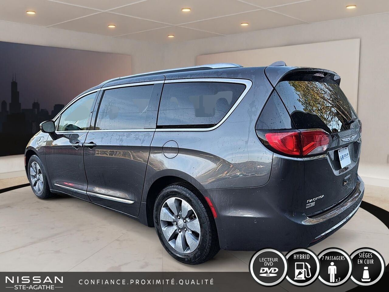 2018 Chrysler Pacifica Hybrid HYBRID|DVD|LIMITED|CUIR Grey Saint-Jérôme - photo #5