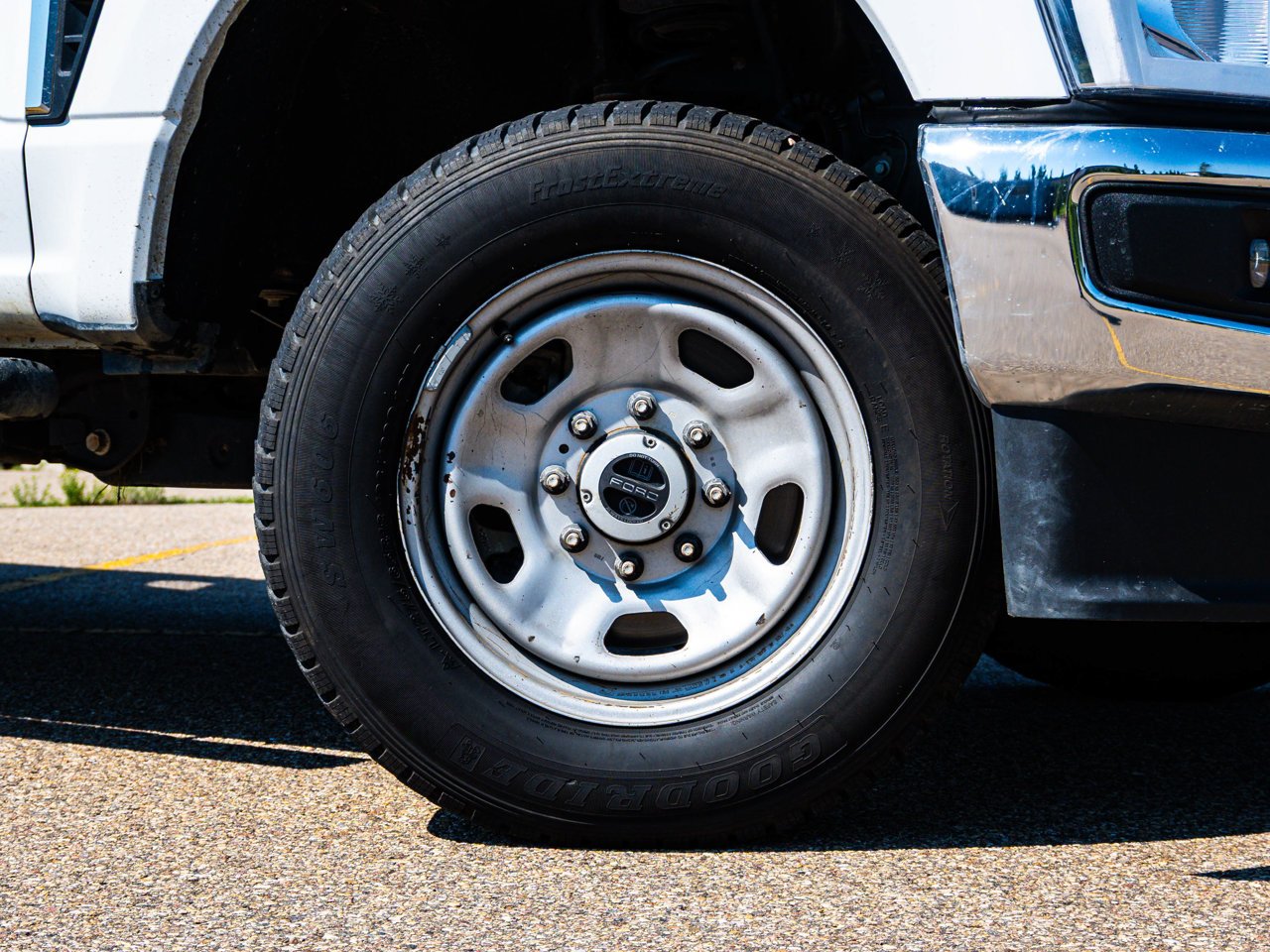 2024 Ford Super Duty F-350 SRW XL 4WD Crew Cab 179 WB 60 CA White Sherwood Park - photo #4
