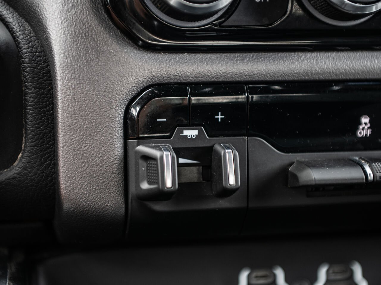 2023 Ram 2500 Grey Sainte-Julienne - photo #22