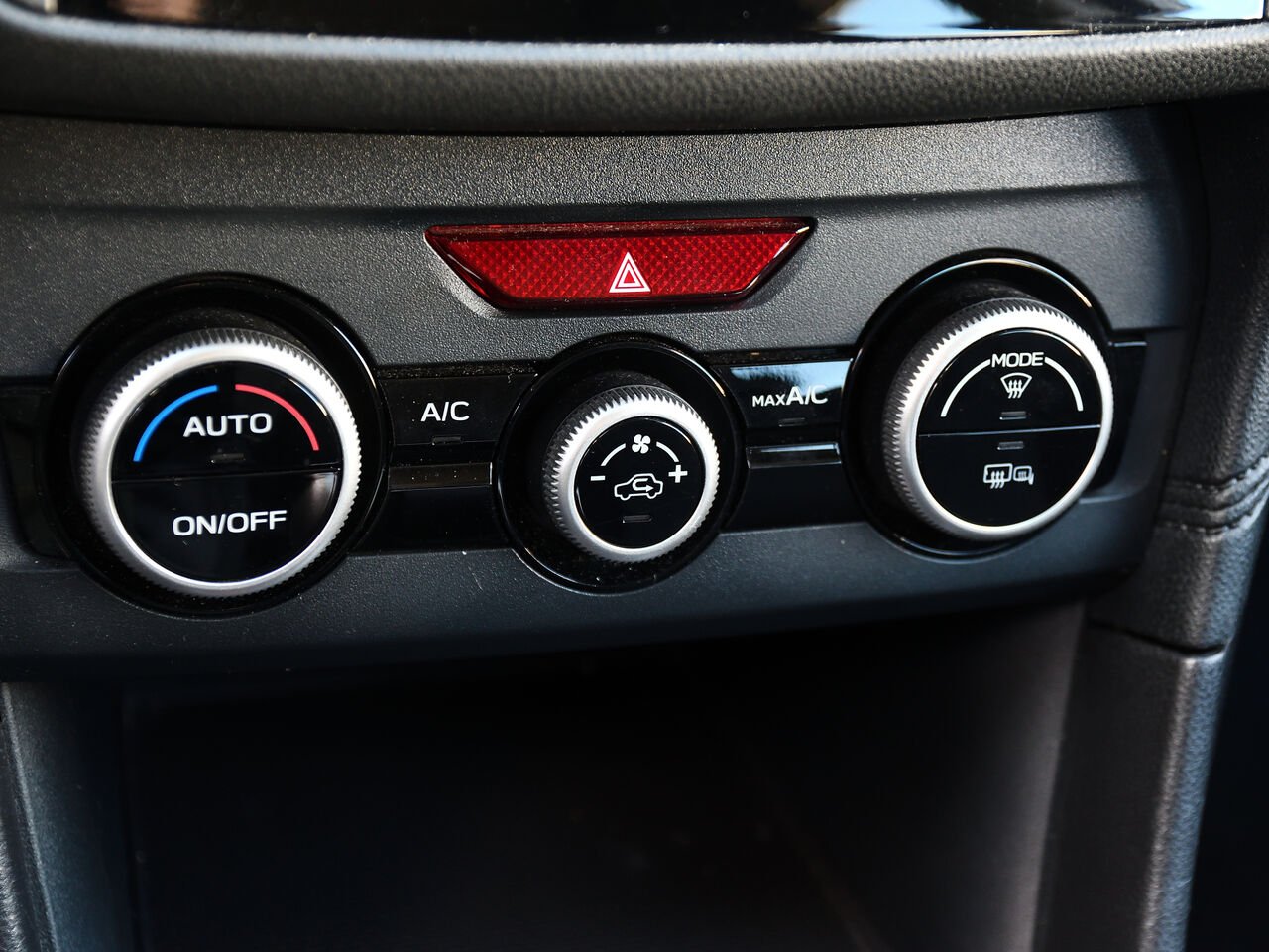 2019 Subaru Impreza 2.0i Tourisme White Saint-Hyacinthe - photo #22