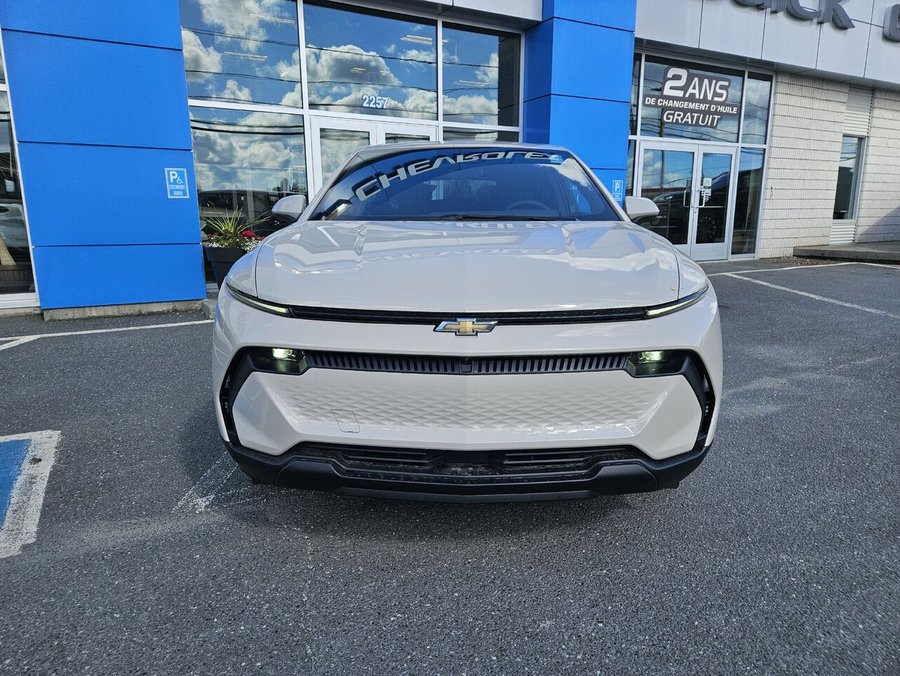 2027 Chevrolet Equinox EV 2027 White Sands
